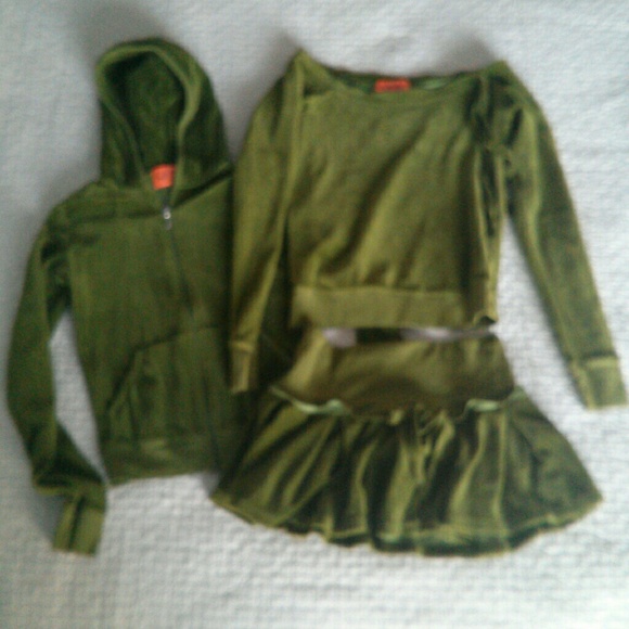 Amazing deal! 3 piece Juicy Couture set!