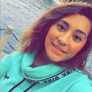 Meet your Posher, Rosaicela