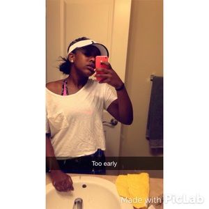 Meet your Posher, Isis