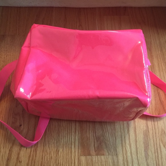 *SOLD*🎉NWT VS "Beach Angel" Bag🎉 - Picture 3 of 3