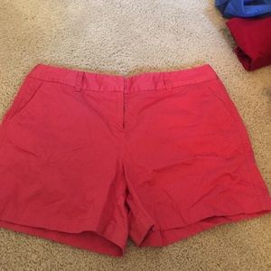 Dark pink vineyard vines shorts size 16