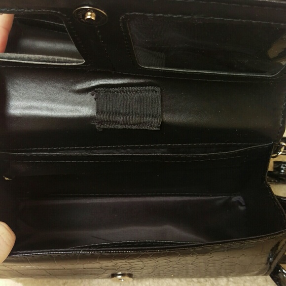 Purse - Picture 2 of 3
