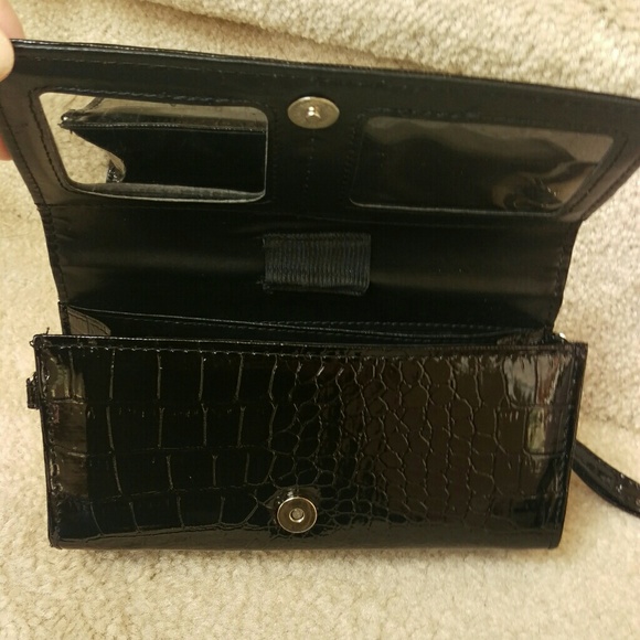 Purse - Picture 3 of 3