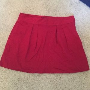 Red vineyard vines pleated skirt size 16
