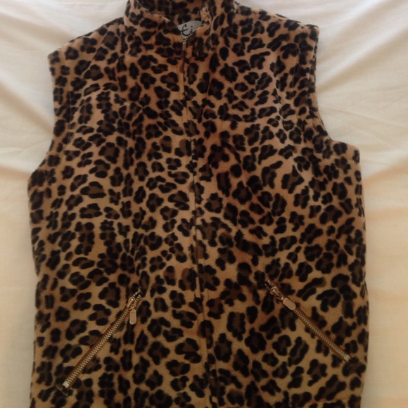 Leopard vest from Hong Kong