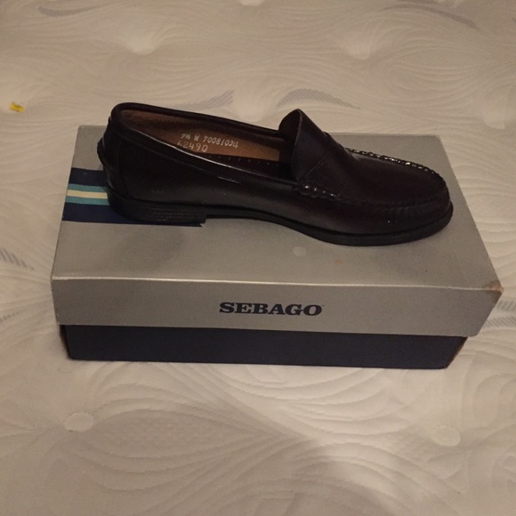 Brand new never been worn women's penny loafers - Picture 1 of 1