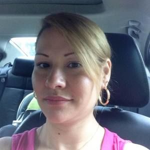 Meet your Posher, Yaneth