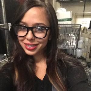 Meet your Posher, Lavinia