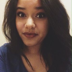 Meet your Posher, Olivia