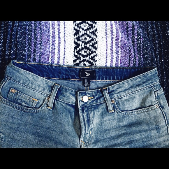 ‼️️Final Sale‼️ Gap Denim Shorts size 2