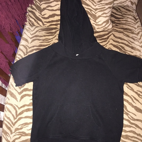 Express sweatshirt, quarter length