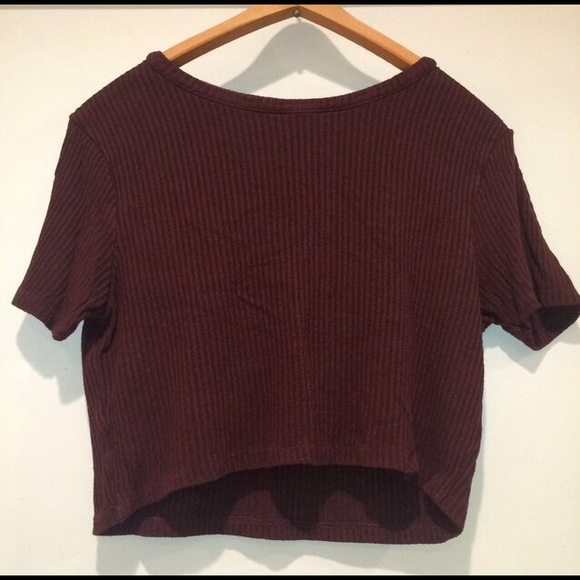 Brandy Melville Hana Top. - Picture 2 of 2