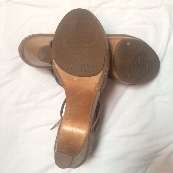 Anthropologie Clogs, size 6.5 (Lucky Penny brand) - Picture 4 of 4