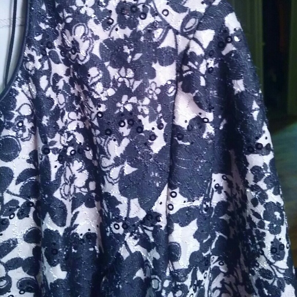 Gorgeous Light Jacket - Picture 2 of 2