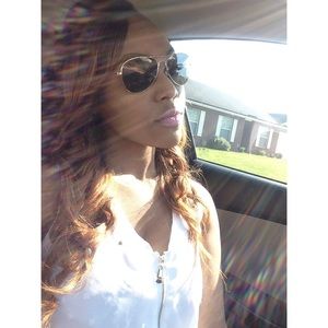 Meet your Posher, Jayah