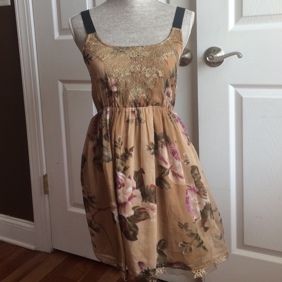 Urban Outfitters NWOT Floral Skater Tank Dress