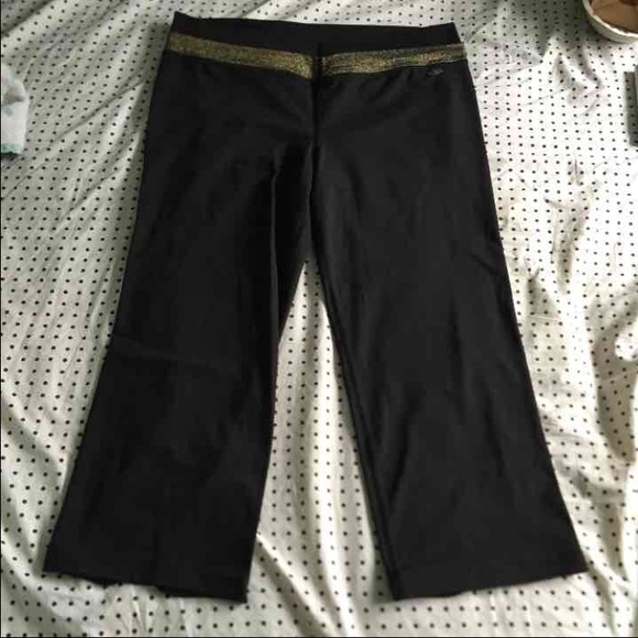 NWOT VSX cropped togas