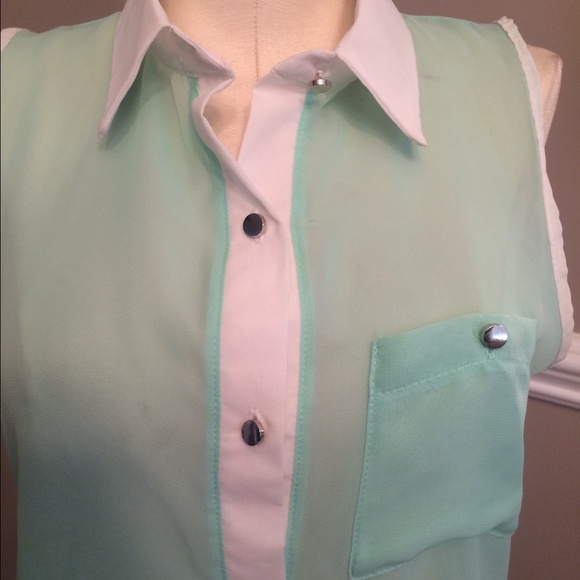 Sheer mint top - Picture 2 of 2
