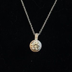 Delicate necklace