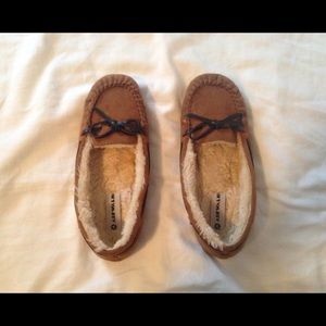 Airwalk moccasins