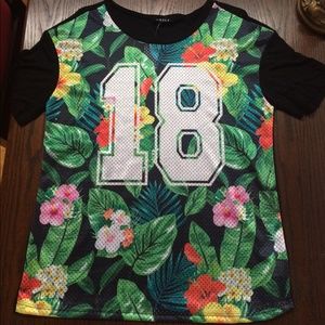 Amazon/Black Jersey Top