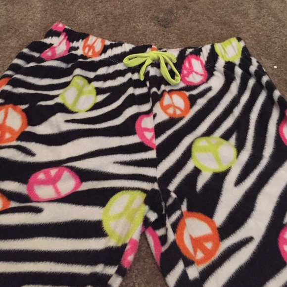 Pajama set - Picture 3 of 4