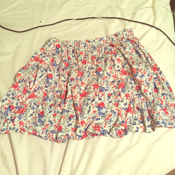 Skirt!