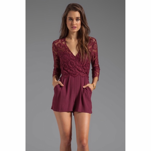 Dolce vita lace romper in maroon