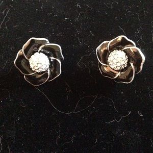Flower earrings