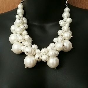 Chunky Pearl Necklace NWT