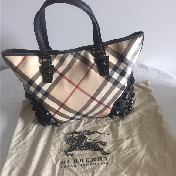 Burberry Nickie Large Landscape Tote