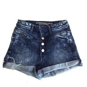American Eagle High-Waisted Shorts size 4