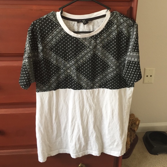 Forever 21 men's T shirt