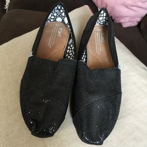 Size 9 Toms**REDUCED TO $18, LOWEST I WILL GO!**
