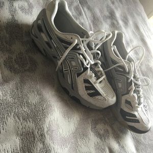 Asics women's volleyball shoes