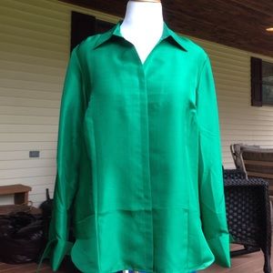 Long sleeve blouse. 100%silk. Emerald Green.