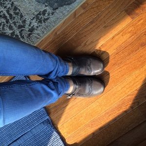 earth origins biodegradable shoes. Size 6.5.