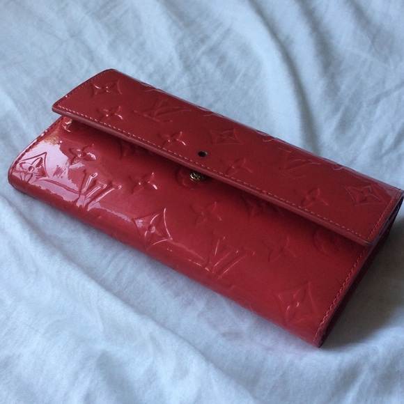 Red Shine Wallet - Picture 1 of 4
