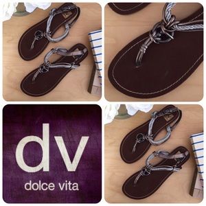 DV Sandals Flip Flops