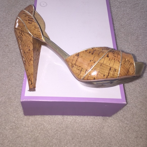 Peep toe heels - Picture 4 of 4