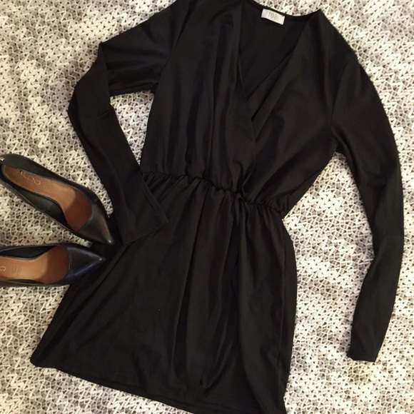 Tobi Dresses & Skirts - That's a Wrap Tobi Dress