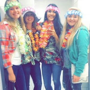 Meet your Posher, Elicia