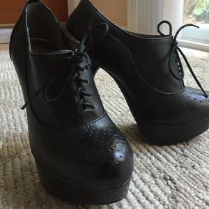 Platform lace ups