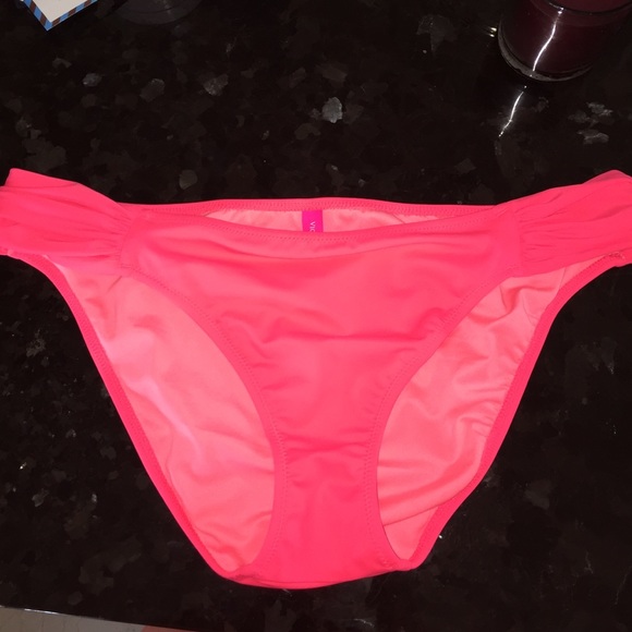 brand new swim bottoms