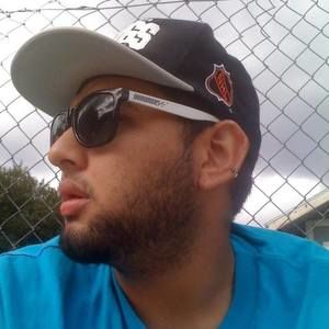 Meet your Posher, Luis