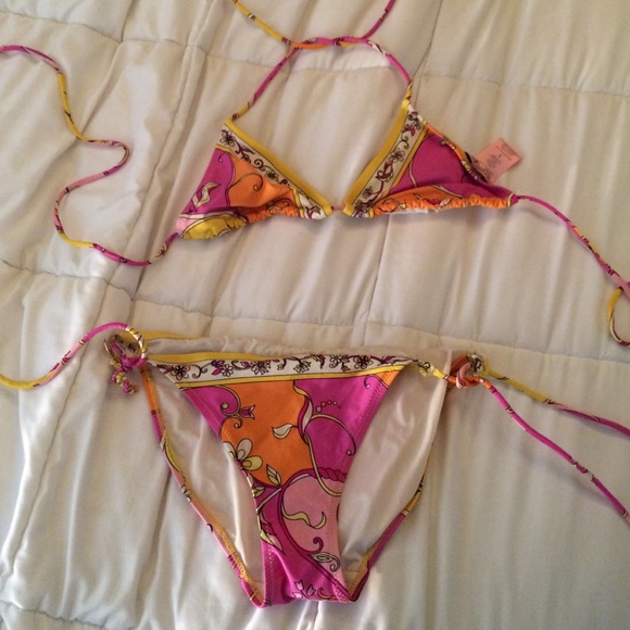 juicy couture triangle bathing suit set