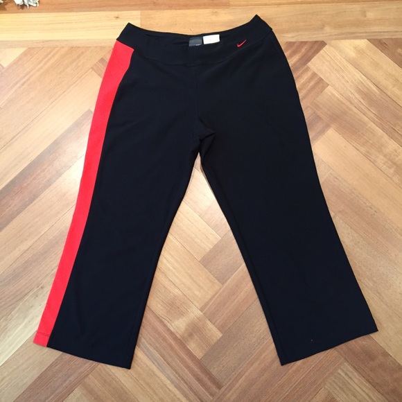 Nike Capris - Picture 2 of 3