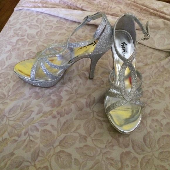 Sparkle Heels!!!!! - Picture 1 of 2