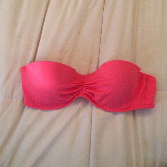 hot pink Victoria's Secret bikini top