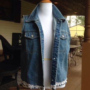 Woman's sleeveless denim vest. L. A. Blues. 14/16W
